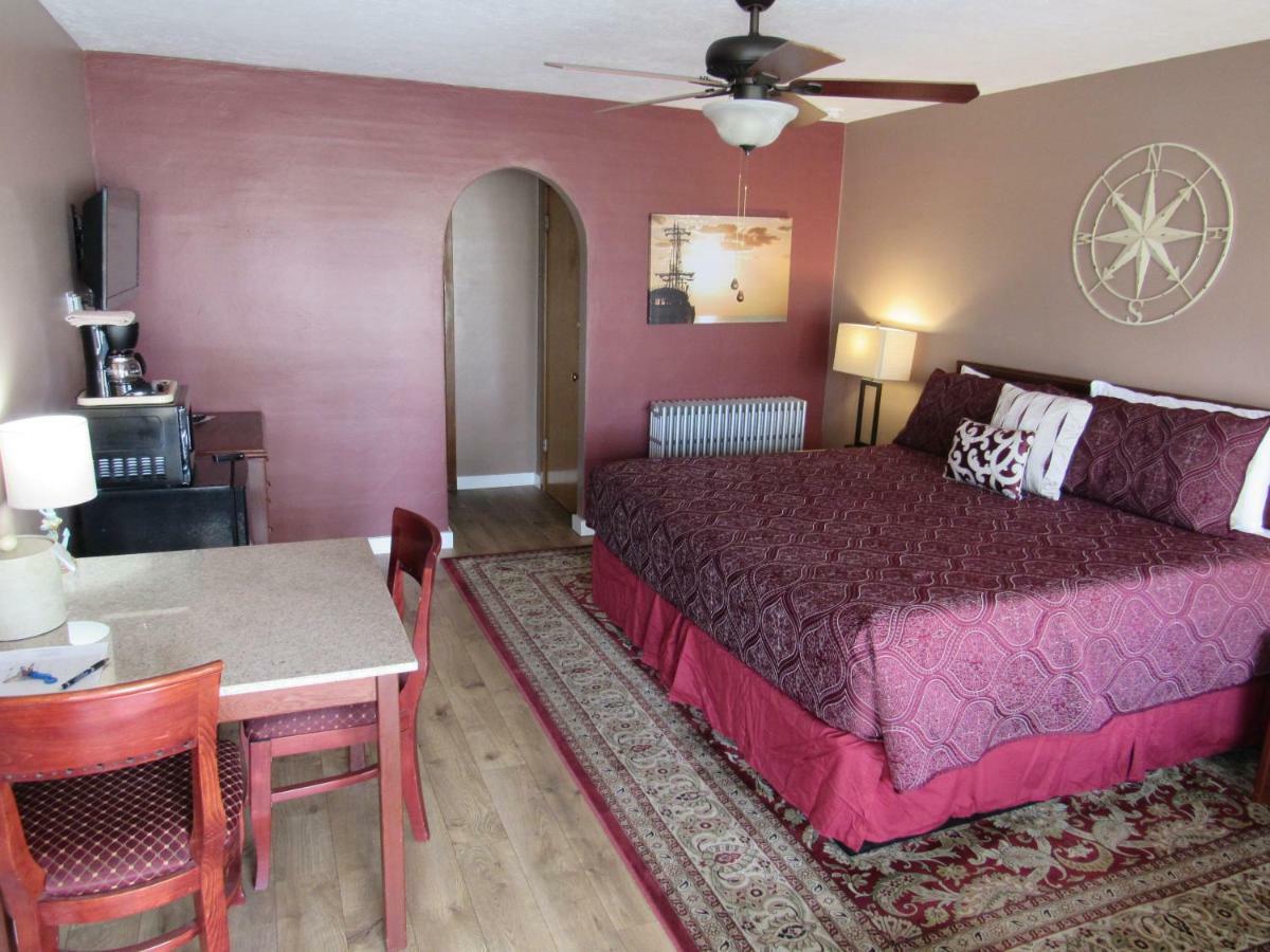 Captain Cook Inn Lincoln City Dış mekan fotoğraf