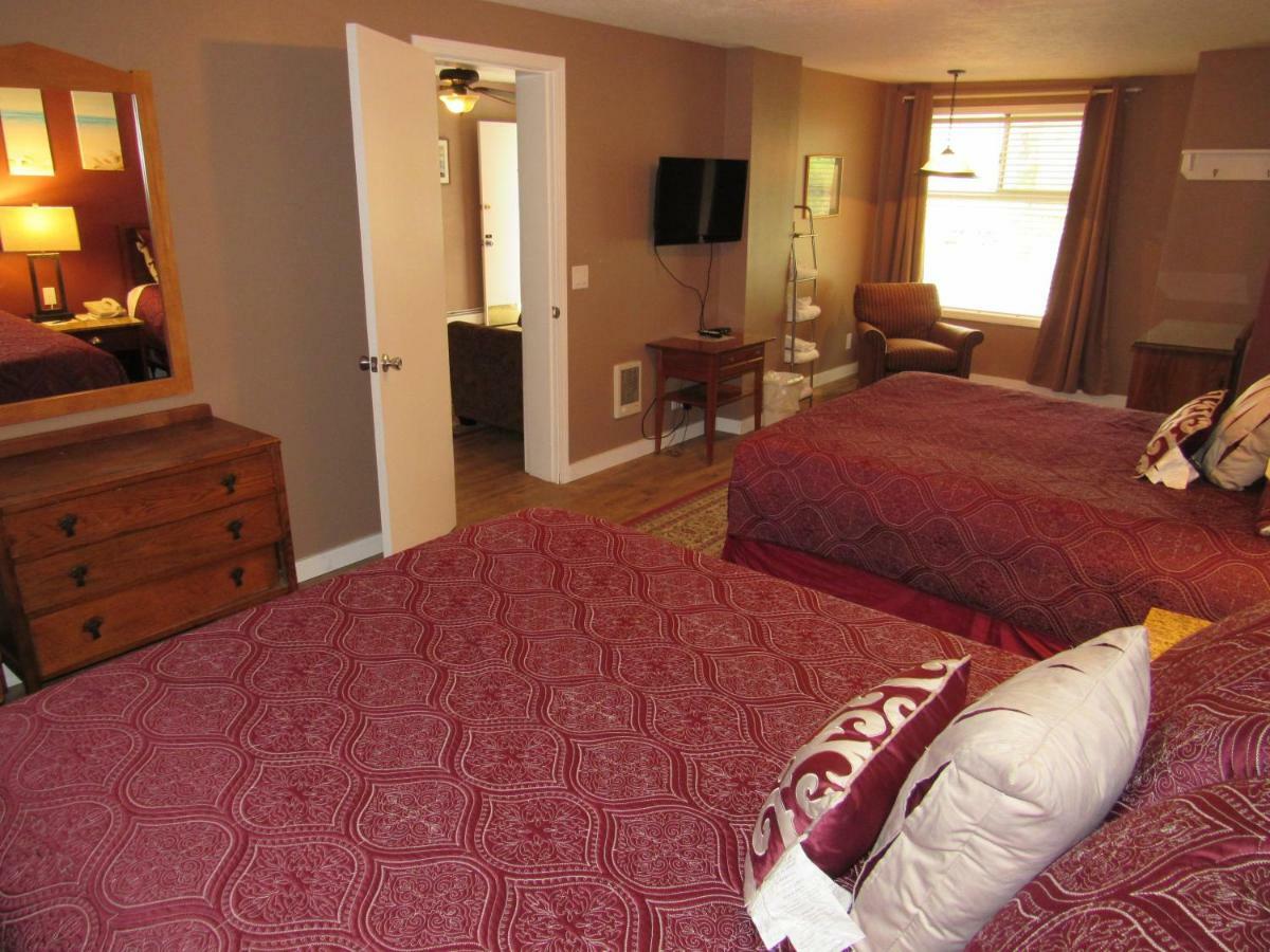 Captain Cook Inn Lincoln City Dış mekan fotoğraf